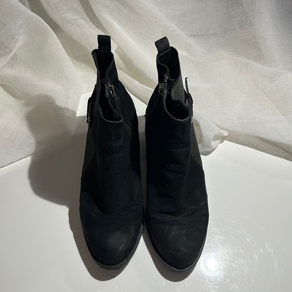 Black boots from Zara